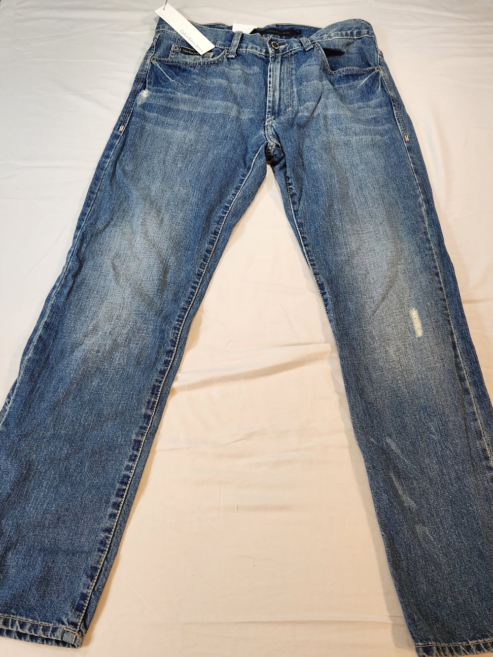Calvin Klein Jeans Straight Fit Blue Denim Medium Wash Low Rise 5-Pocket NWT